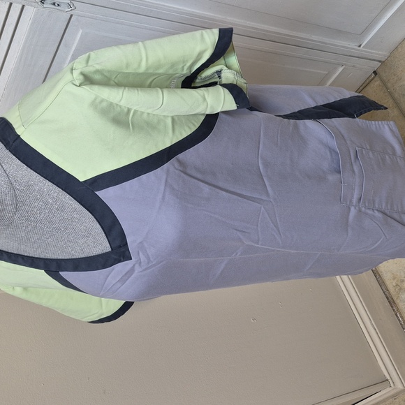 Grey's Anatomy Active Scrub Top in Light Green - Picture 1 of 5